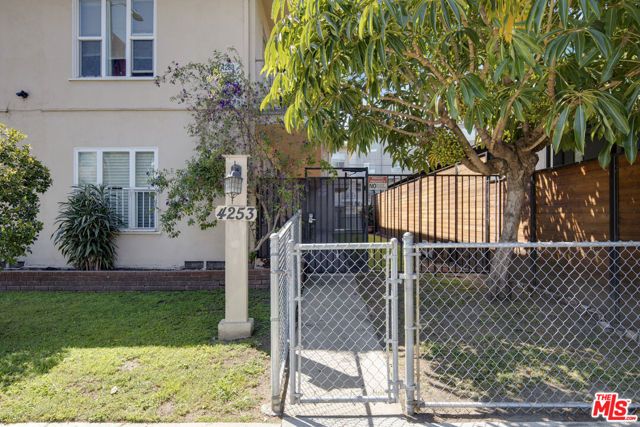 4253 S Centinela Avenue, Los Angeles, CA 90066
