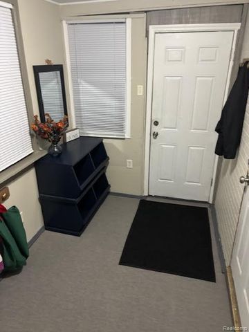 7029 Jackson Avenue, Warren, MI 48091