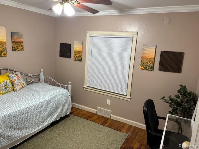 7029 Jackson Avenue, Warren, MI 48091