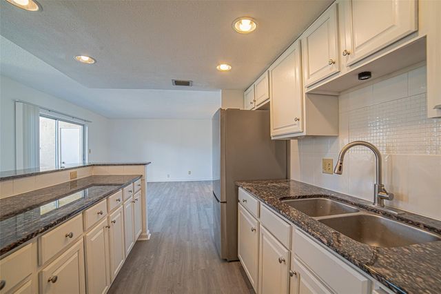 629 N KEENE ROAD T11, Clearwater, FL 33755