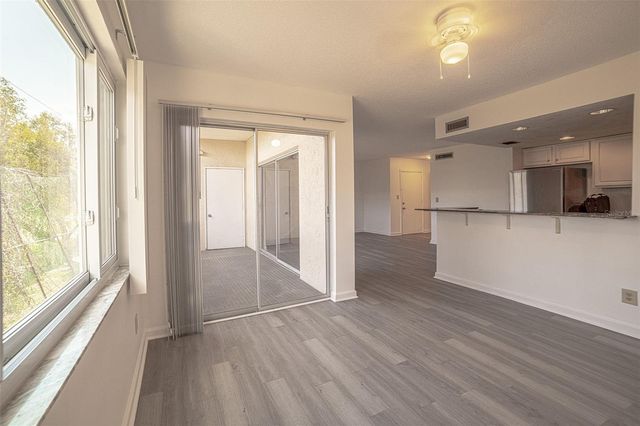 629 N KEENE ROAD T11, Clearwater, FL 33755