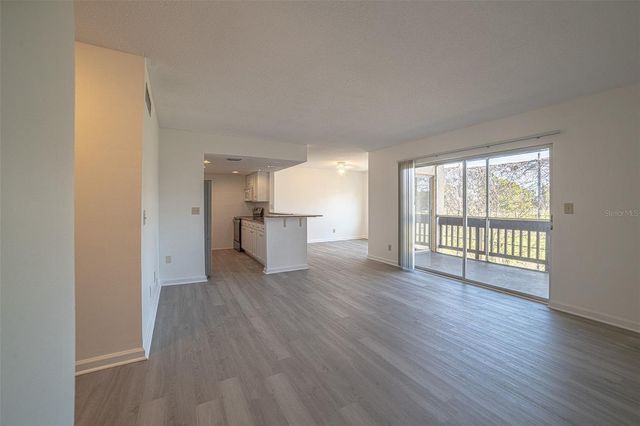 629 N KEENE ROAD T11, Clearwater, FL 33755