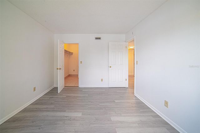 629 N KEENE ROAD T11, Clearwater, FL 33755