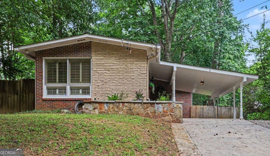 2065 Plantation Lane, Atlanta, GA 30341