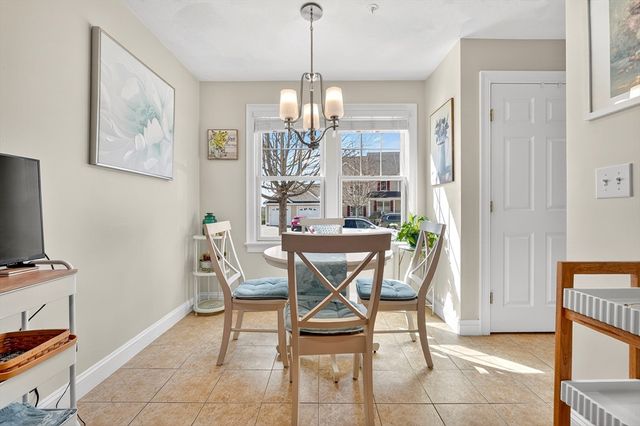 102 Central St 5A, Saugus, MA 01906