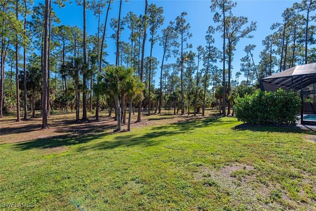 662 9th ST SW, Naples, FL 34117