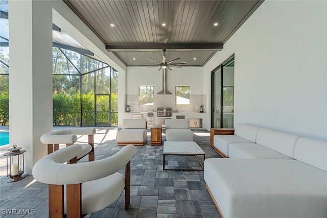 662 9th ST SW, Naples, FL 34117