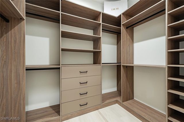 662 9th ST SW, Naples, FL 34117