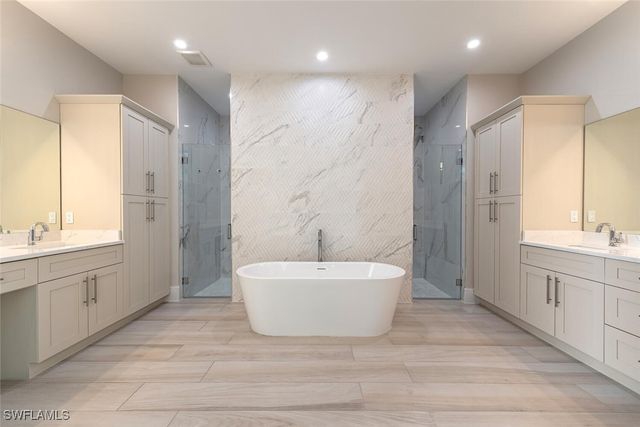 662 9th ST SW, Naples, FL 34117