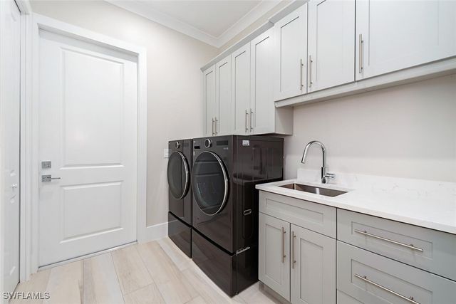 662 9th ST SW, Naples, FL 34117