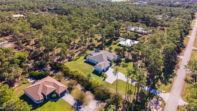 662 9th ST SW, Naples, FL 34117