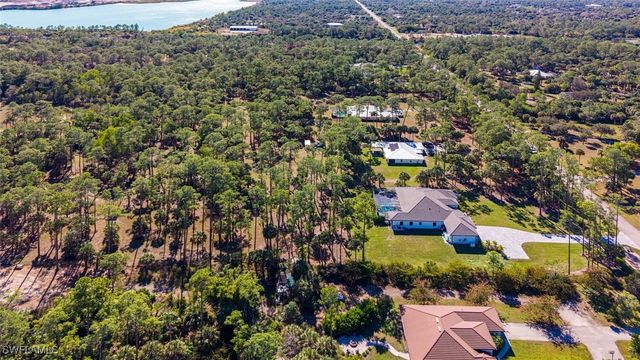 662 9th ST SW, Naples, FL 34117