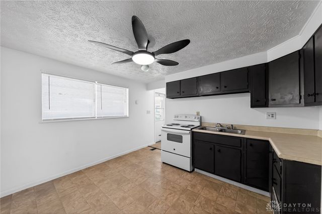 1046 Primrose Drive, West Carrollton, OH 45449