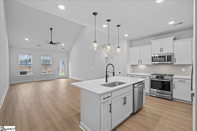 412 Crestcreek Drive, Anderson, SC 29621