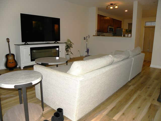 57 Northfield Terrace 57, Wheeling, IL 60090