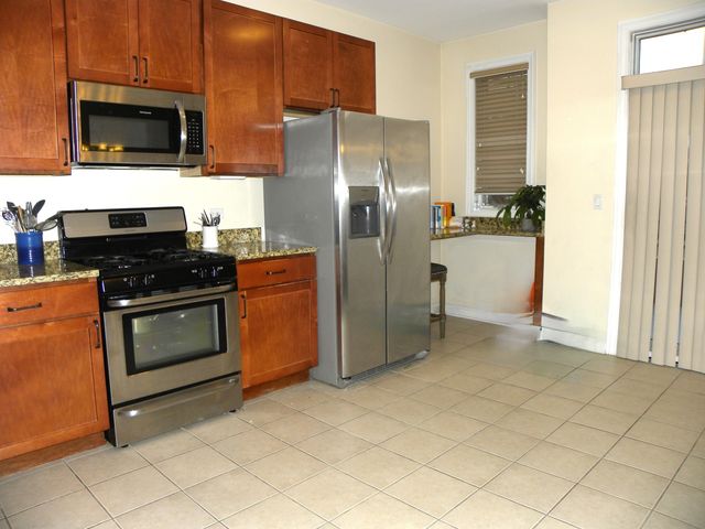 57 Northfield Terrace 57, Wheeling, IL 60090