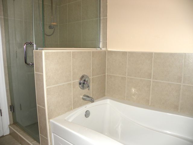 57 Northfield Terrace 57, Wheeling, IL 60090