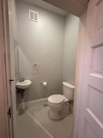 815 Neil Avenue, 101 101, Columbus, OH 43215