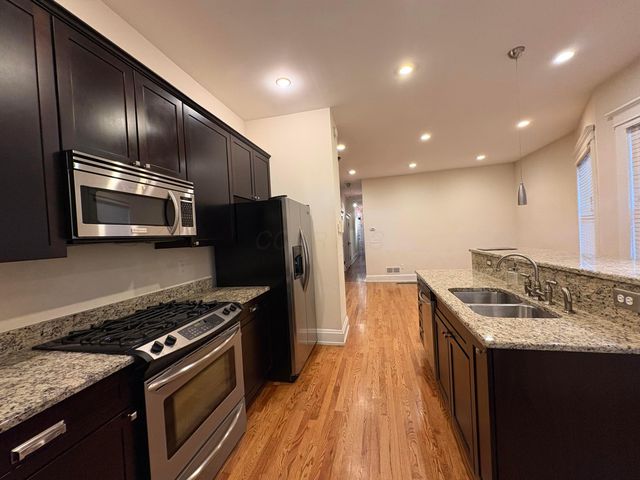 815 Neil Avenue, 101 101, Columbus, OH 43215