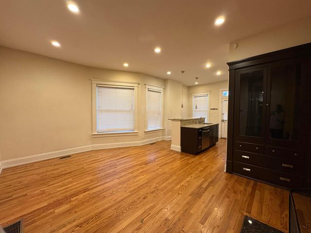 815 Neil Avenue, 101 101, Columbus, OH 43215