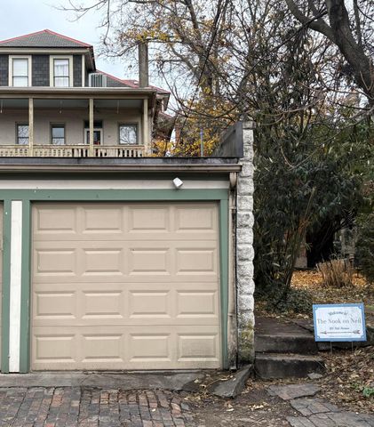 815 Neil Avenue, 101 101, Columbus, OH 43215