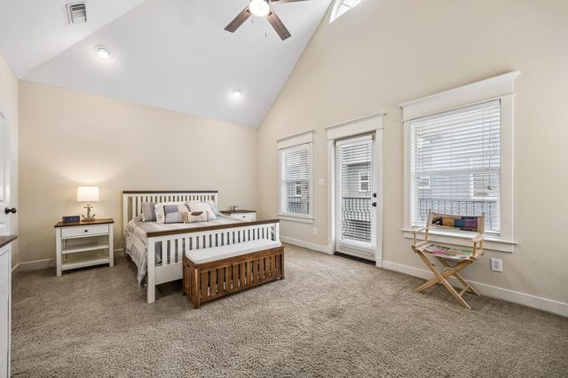 1017 W 16th Street W, Houston, TX 77008