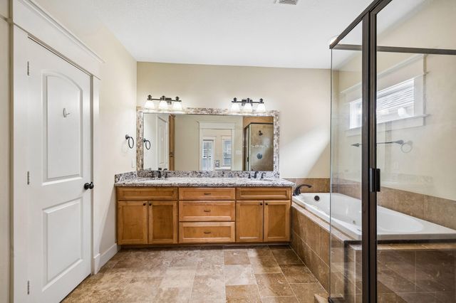 1017 W 16th Street W, Houston, TX 77008