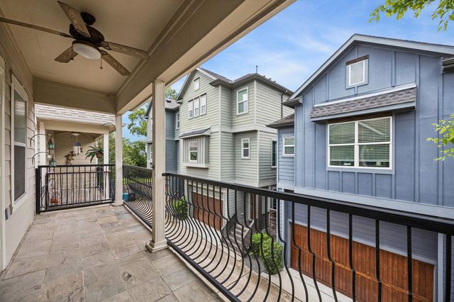 1017 W 16th Street W, Houston, TX 77008