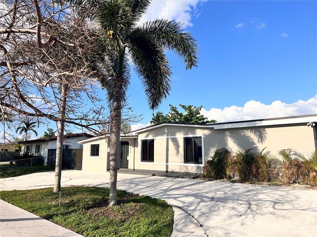 17911 NW 82nd Ave, Hialeah, FL 33015