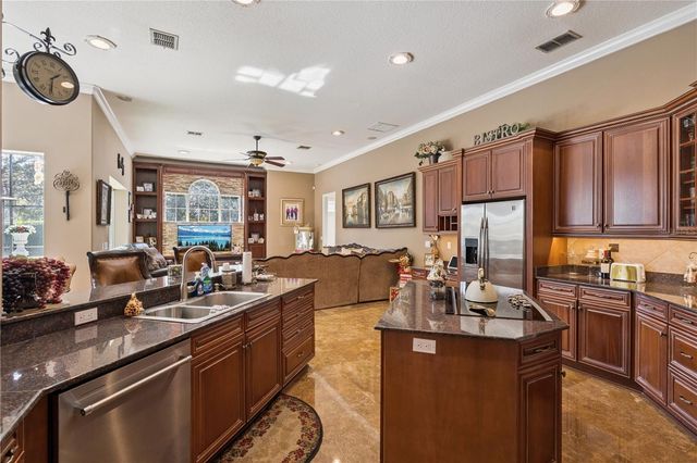 9200 ISLAND LAKE COURT, Orlando, FL 32836