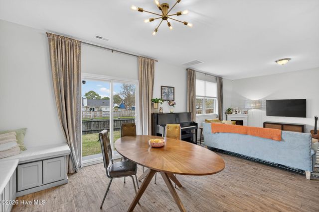 137 Presley Lane, Wilmington, NC 28411