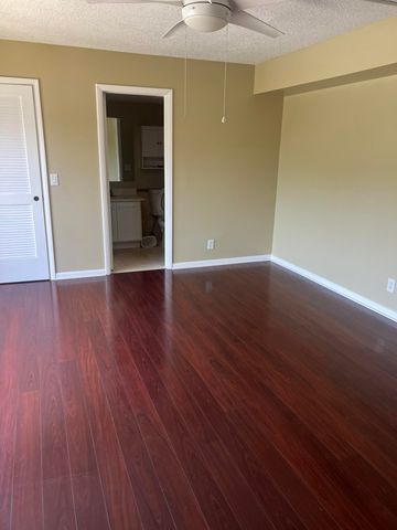 2318 Waterside Drive, Lake Worth, FL 33461