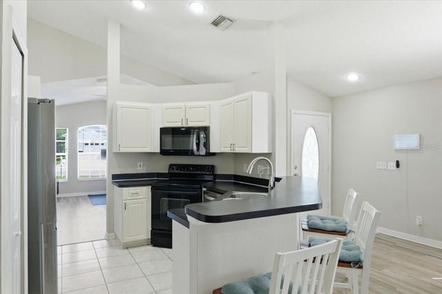 5207 NEW SAVANNAH CIRCLE, Wesley Chapel, FL 33545