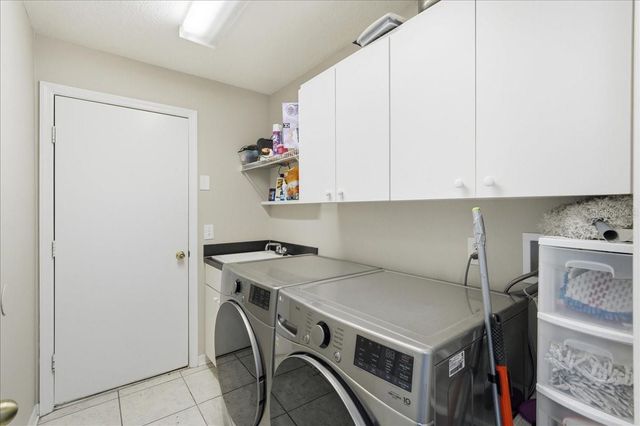 5207 NEW SAVANNAH CIRCLE, Wesley Chapel, FL 33545