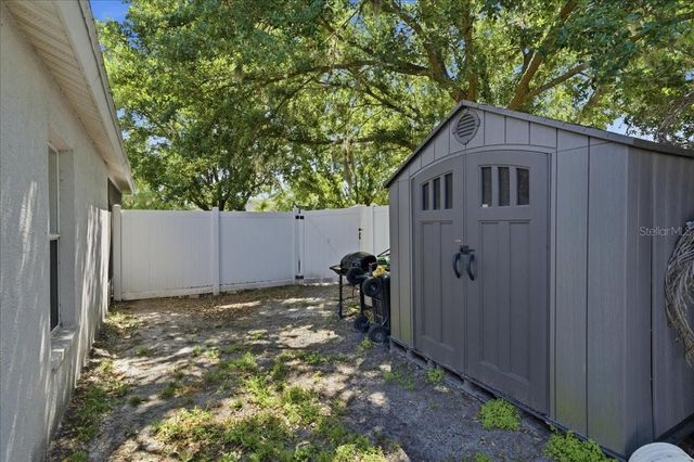 5207 NEW SAVANNAH CIRCLE, Wesley Chapel, FL 33545