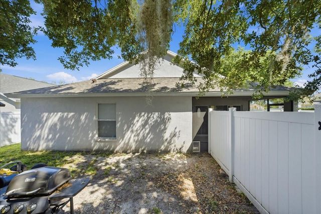 5207 NEW SAVANNAH CIRCLE, Wesley Chapel, FL 33545