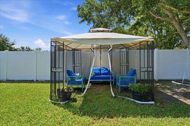 5207 NEW SAVANNAH CIRCLE, Wesley Chapel, FL 33545