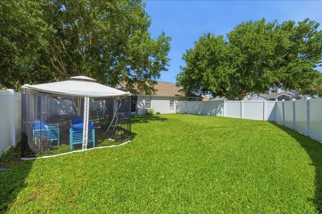5207 NEW SAVANNAH CIRCLE, Wesley Chapel, FL 33545