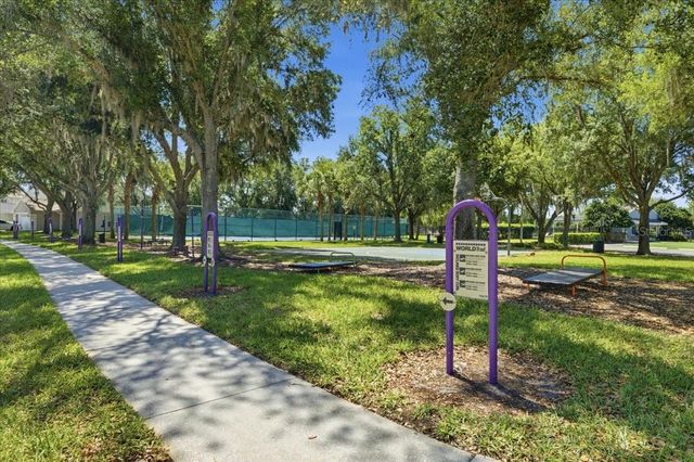 5207 NEW SAVANNAH CIRCLE, Wesley Chapel, FL 33545