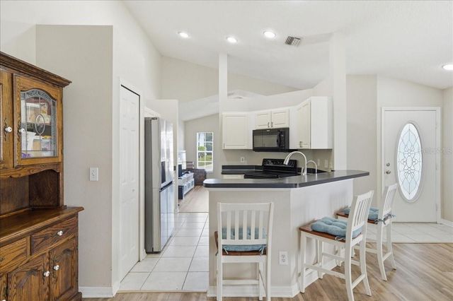 5207 NEW SAVANNAH CIRCLE, Wesley Chapel, FL 33545