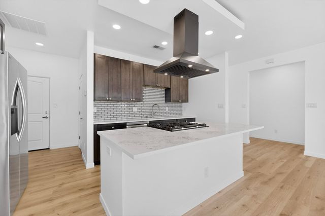 2645 Kates Way, Santa Fe, NM 87507