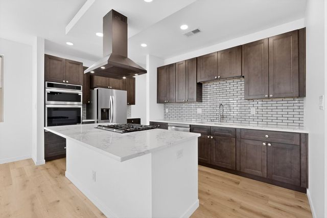 2645 Kates Way, Santa Fe, NM 87507