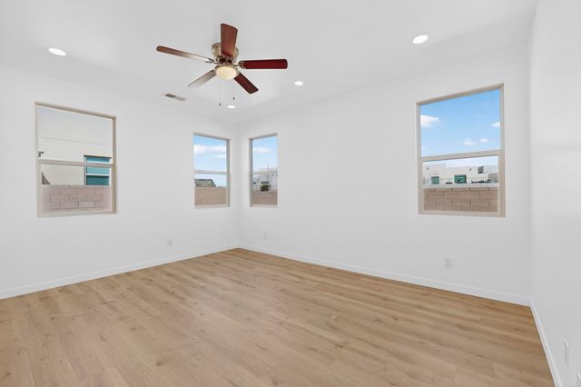 2645 Kates Way, Santa Fe, NM 87507