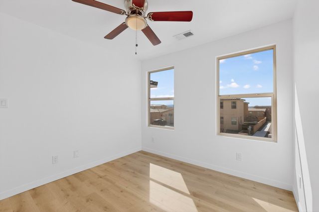 2645 Kates Way, Santa Fe, NM 87507