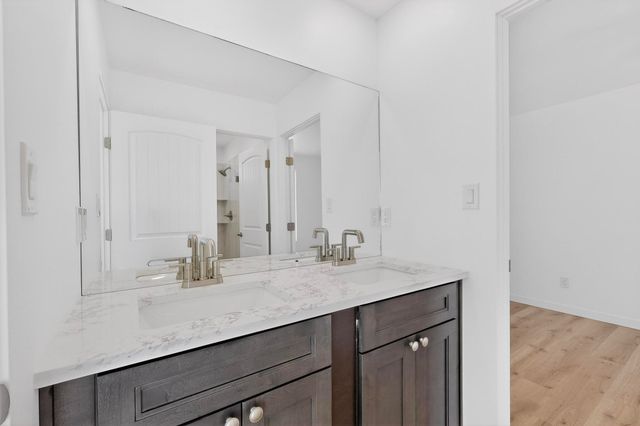 2645 Kates Way, Santa Fe, NM 87507