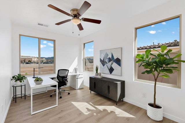 2645 Kates Way, Santa Fe, NM 87507