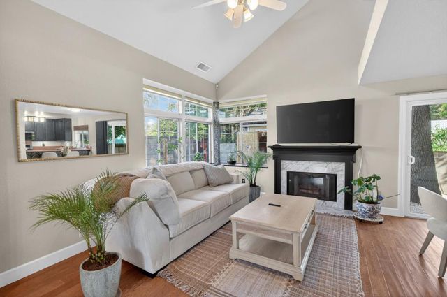 7611 Sunset Ave, Fair Oaks, CA 95628