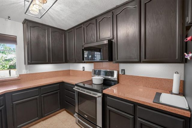 7611 Sunset Ave, Fair Oaks, CA 95628