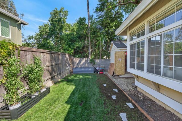 7611 Sunset Ave, Fair Oaks, CA 95628