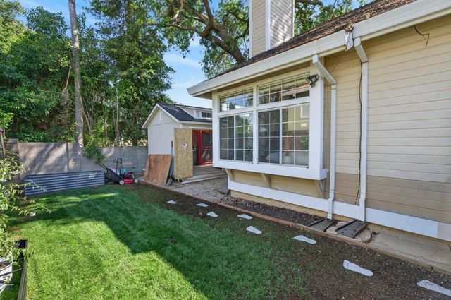 7611 Sunset Ave, Fair Oaks, CA 95628